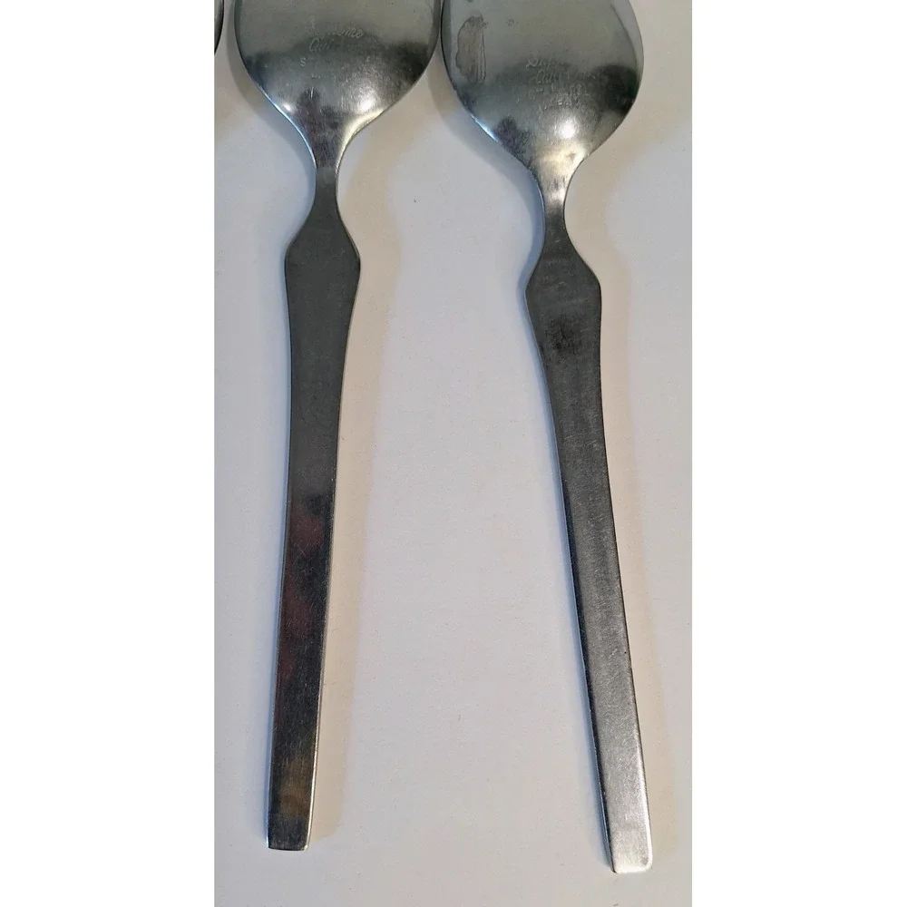 Lot Of 4 Towle Supreme Cutlery TWS131 6.6 Spoons Vintage MCM